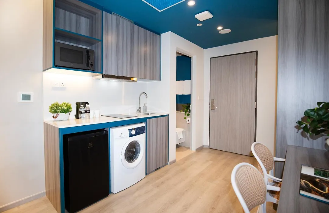 Coliwoo Hotel Pasir Panjang - Coliving-1