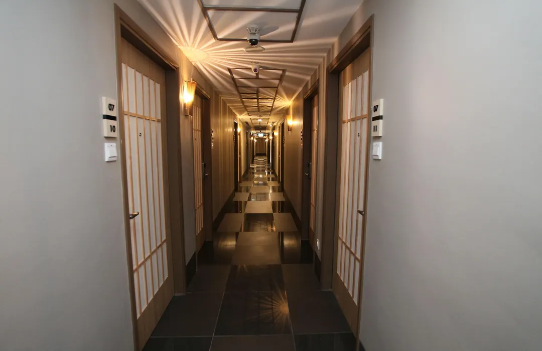 Hotel 81 Premier Star-1