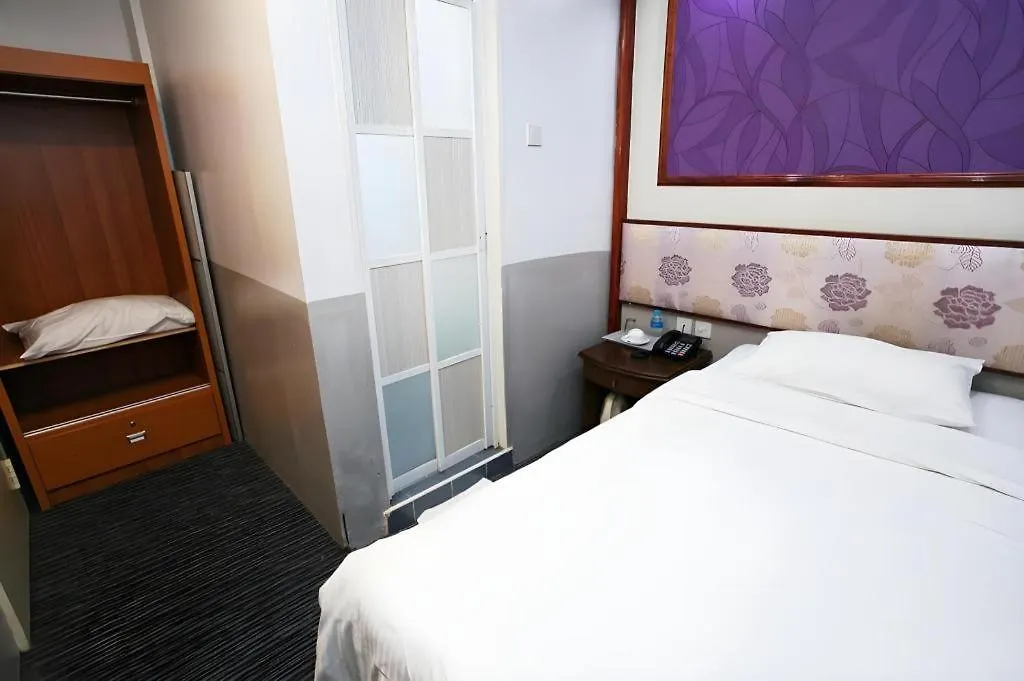 Hotel 165-1