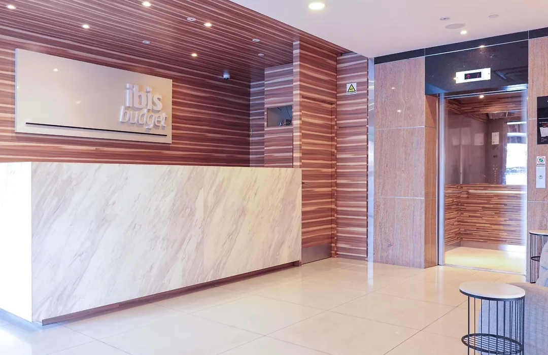 Ibis Budget Singapore Clove-1