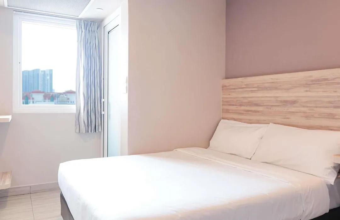 Ibis Budget Singapore Clove-1