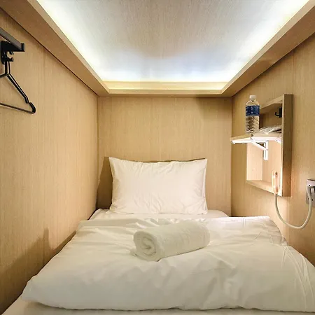 The Room Capsule Hotel-3