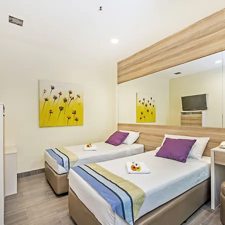 Hotel 81 Dickson-3