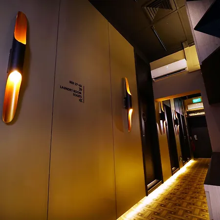 Cube Boutique Capsule Hotel At Kampong Glam-3