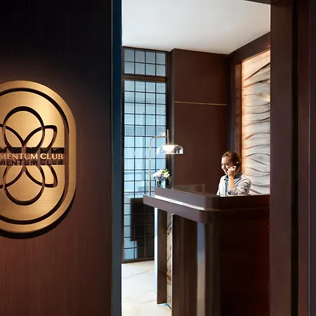 Momentus Hotel Alexandra-2