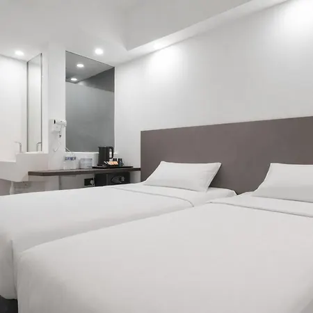 A Hotel Dickson, Stay From 9Pm To 8Am-3