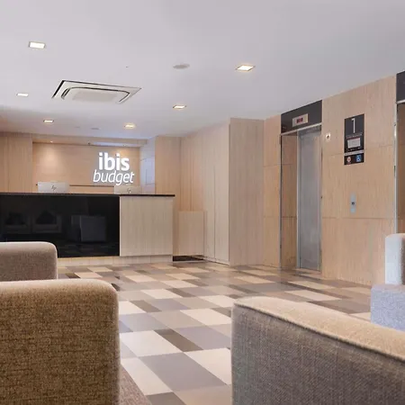 Ibis Budget Singapore Dahlia-3