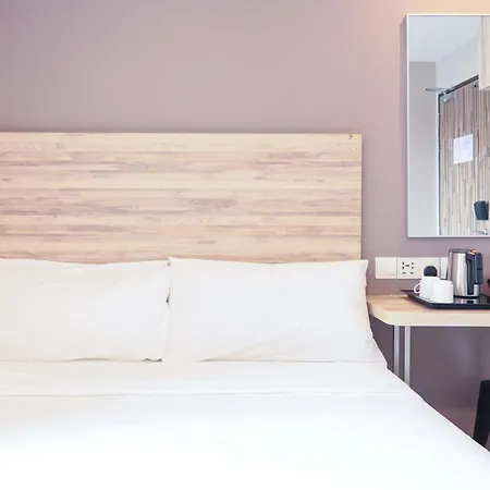 Ibis Budget Singapore Clove-2