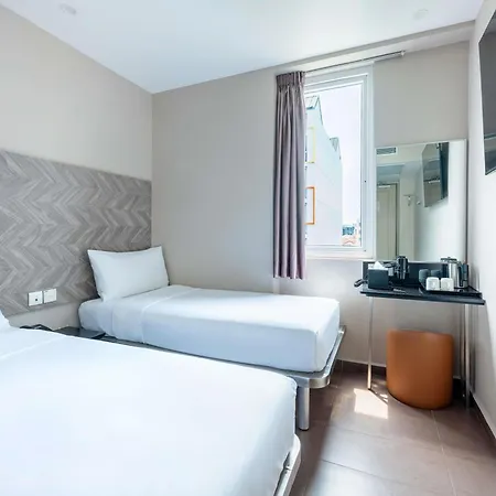 ibis budget Singapore Dahlia-2