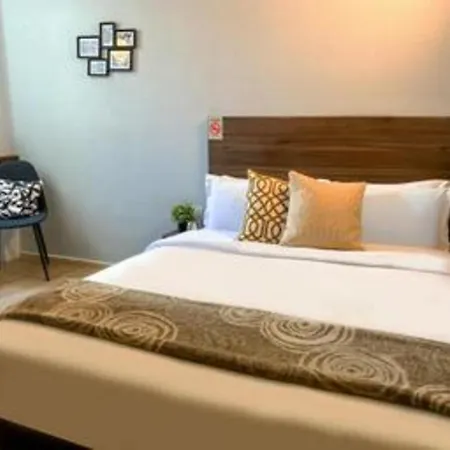 St Signature Bugis Beach, Short Overnight, 12 Hours, Check In 7Pm Or 9Pm-3