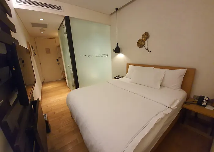 Hotel Clover 769 North Bridge Road Singapore