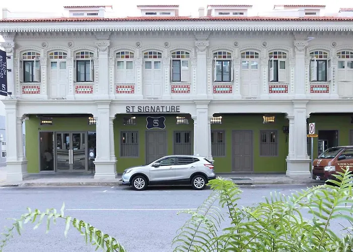 St Signature Jalan Besar