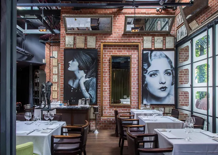 Hotels in SingaporeOasia Downtown, By Far East Hospitality