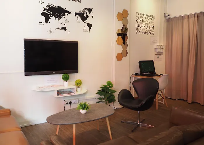 Pillow Talk Hostel Singapore
