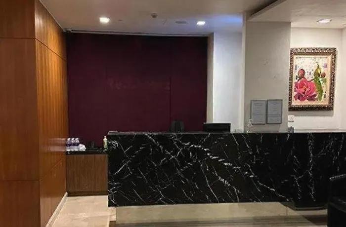 Reddoorz Premium @ Balestier Hotel Singapore
