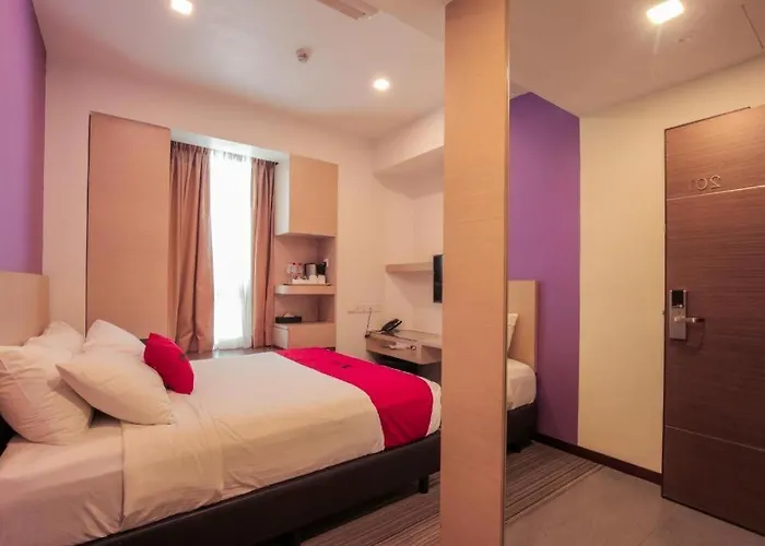 Reddoorz Premium @ Balestier Hotel Singapore